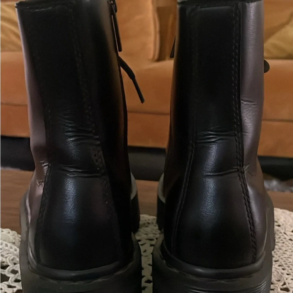 Vegan Doc Marten Jadon II Black Platform Combat/Moto Boots - Picture 4 of 8